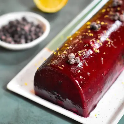 Part de Bûche myrtille & citron