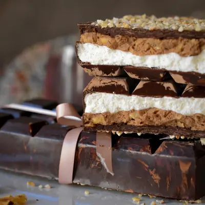 Ĉokoladaj tabuloj plenigitaj (marŝmeloj & giandujo)