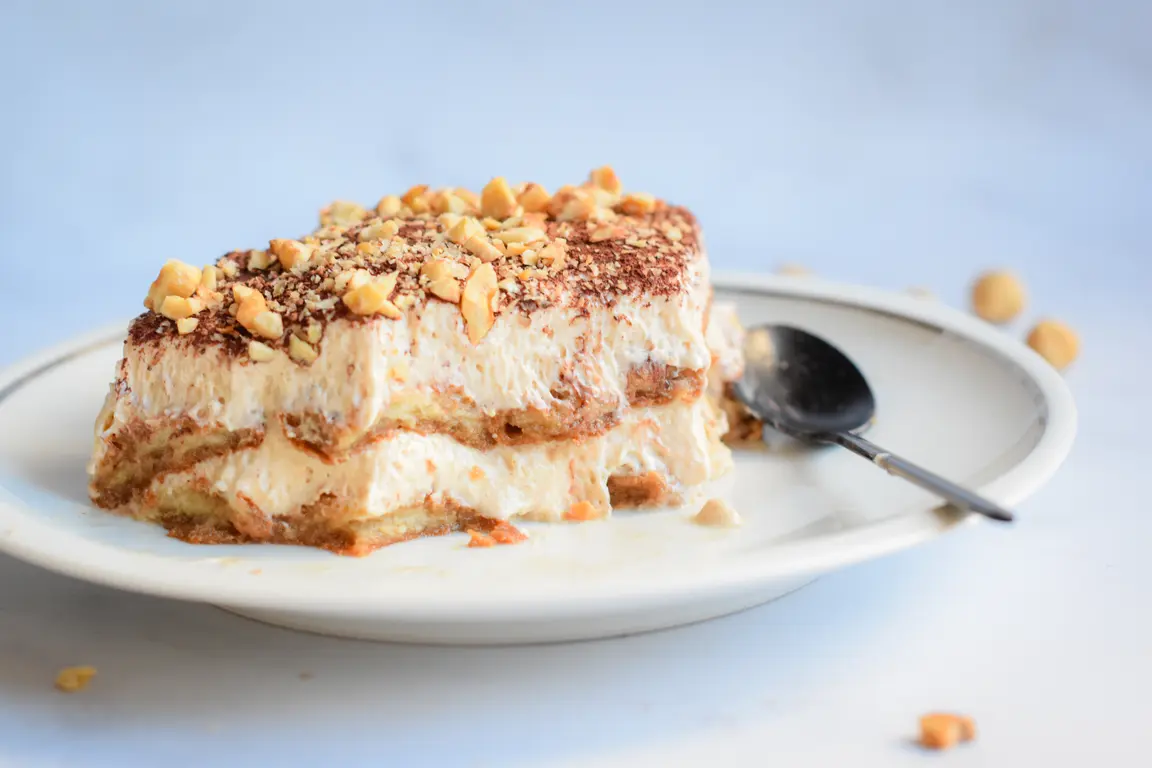  Hazelnut and coffee tiramisu 