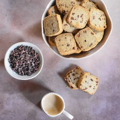 Part de Sablés café & grué de cacao