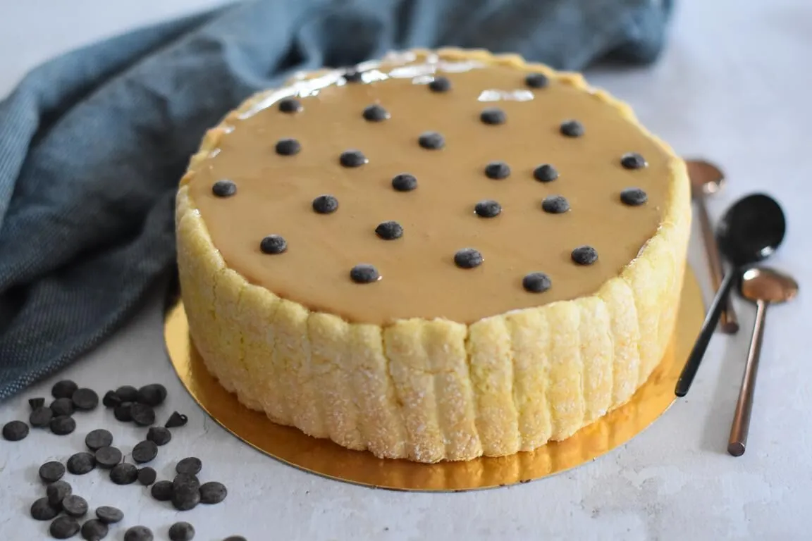 Coffee charlotte (coffee mousse cake)