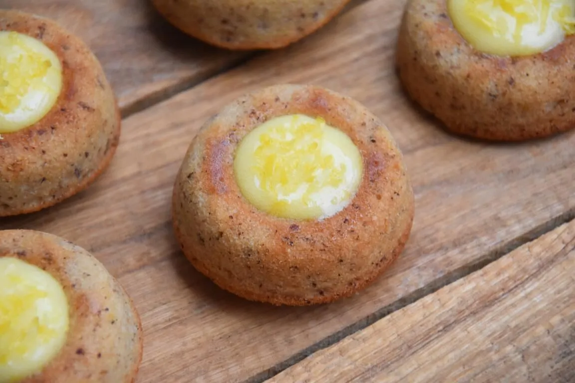 Financiers noisette & curd citron