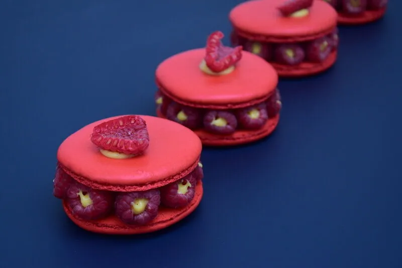 Macarons framboise & fruit de la passion