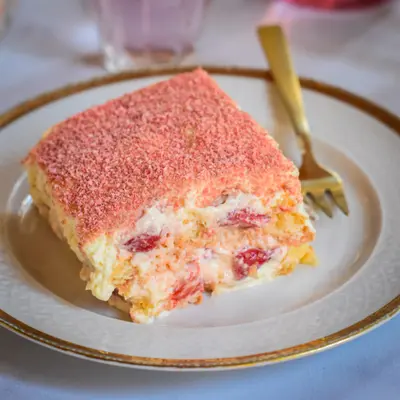 Part de Tiramisu aux fraises