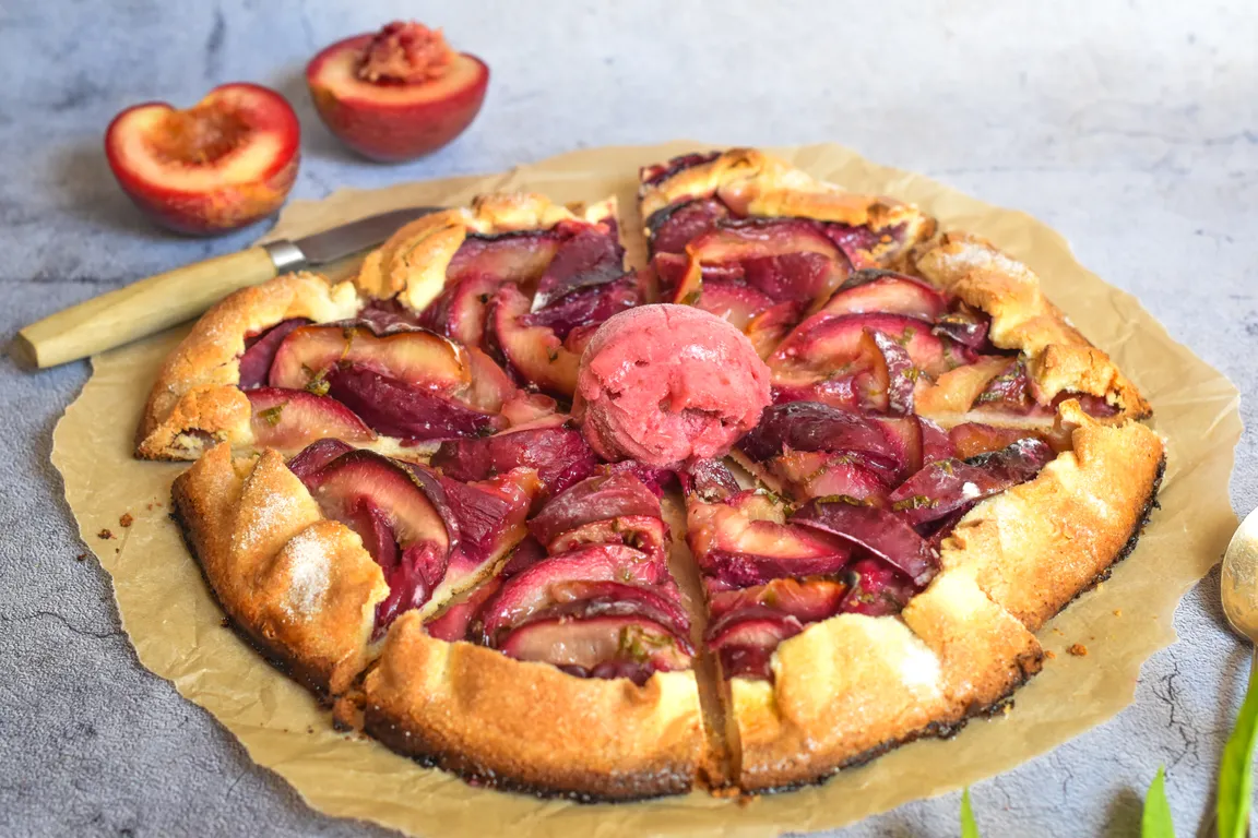 Tarte rustique aux nectarines