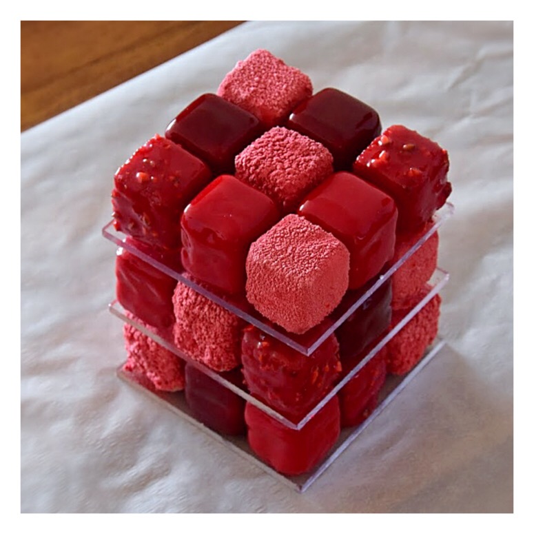 Rubik's cake pistache & framboise (inspiration Cédric Grolet)