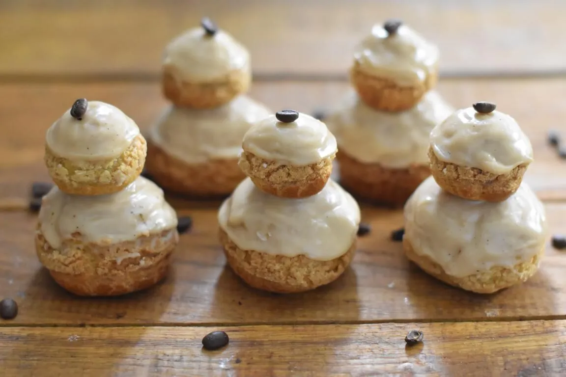 Religieuses au café