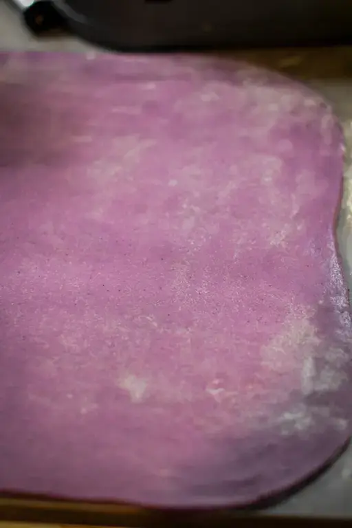 Blueberry cinammon rolls 7