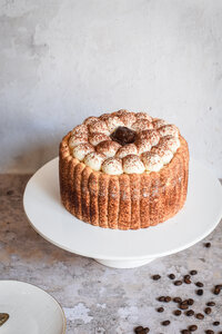 Une charlotte façon tiramisu entière