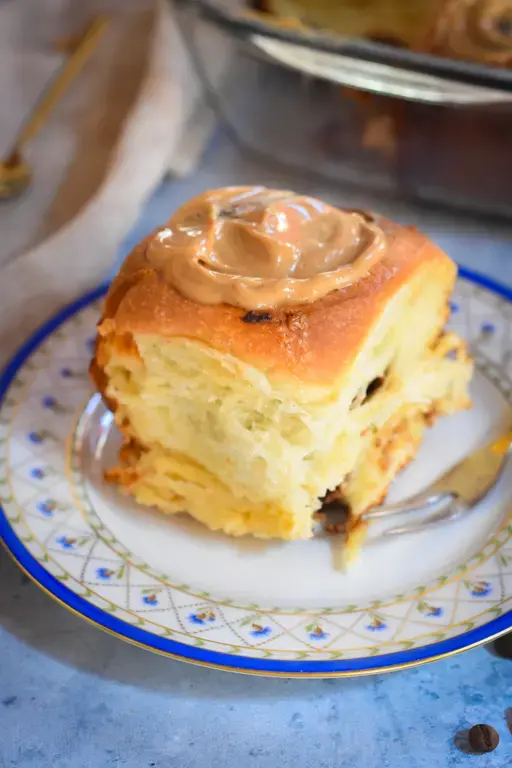 Cinnamon rolls cafe 16