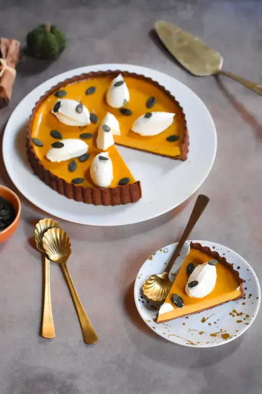 Pumpkin spice custard tart 16