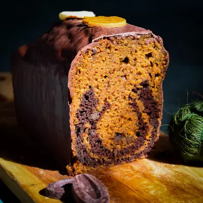 Part de کیک مرمری کدو حلوایی و شکلات