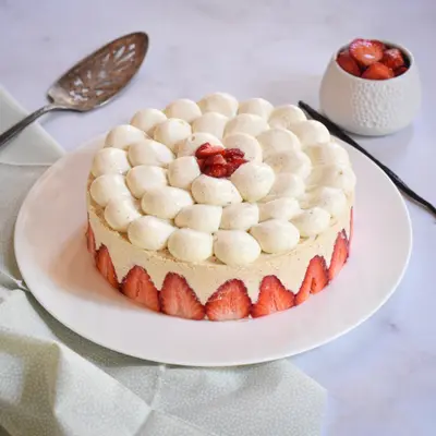 کیک وانیلی برای ۶ نفر